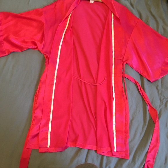 Kimono from Victoria Secret - Picture 4 of 6